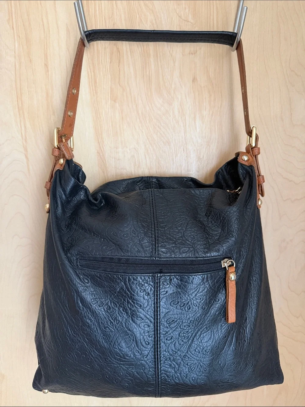 Vittoria Veneta Black Floral Embossed Leather hobo bag Brown Strap made in Italy